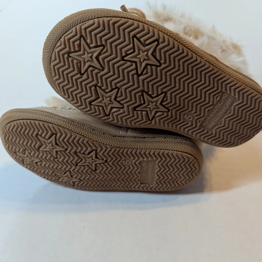 Genuine Kids By Oshkosh Toddler Boots Size 5 BNWT - Picture 5 of 11